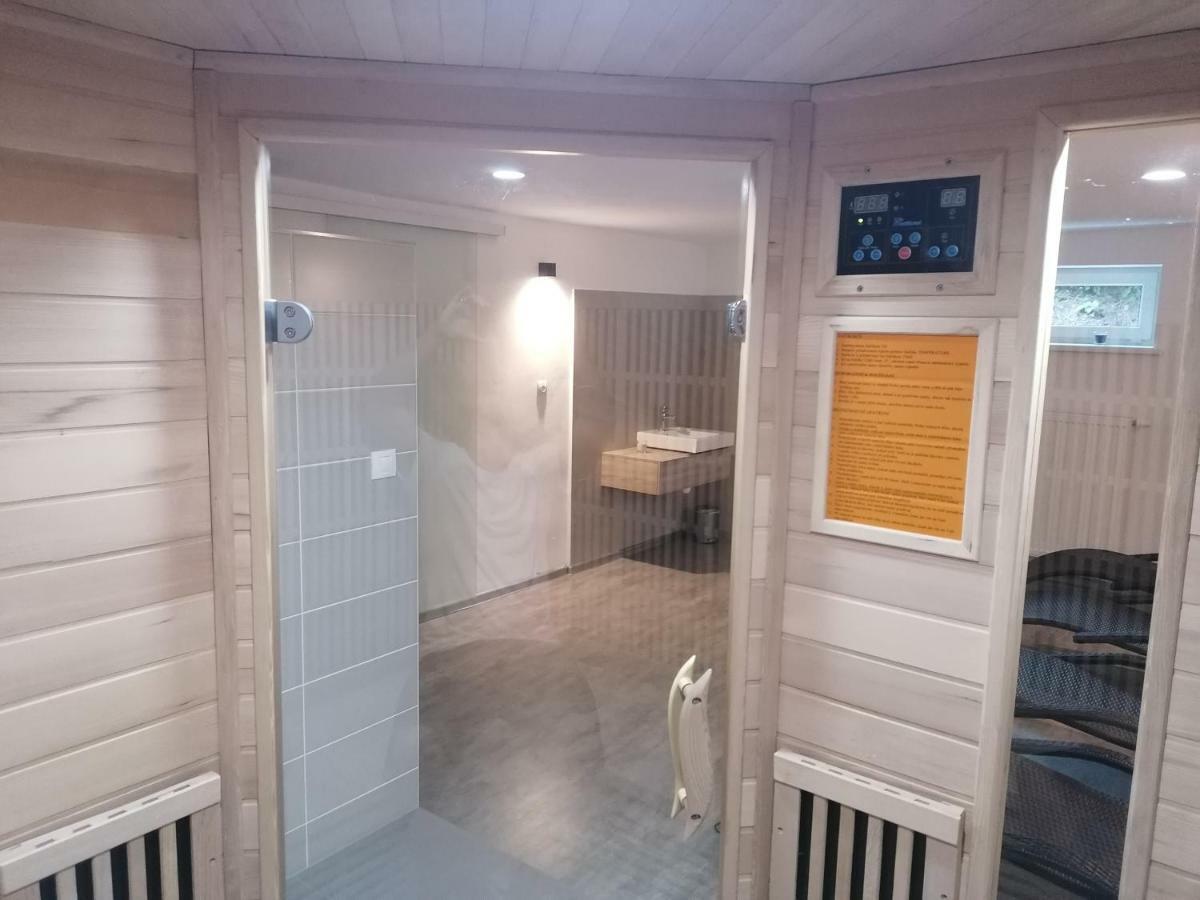 Vila Lom Velke Losiny Ngoại thất bức ảnh