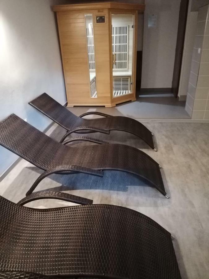 Vila Lom Velke Losiny Ngoại thất bức ảnh